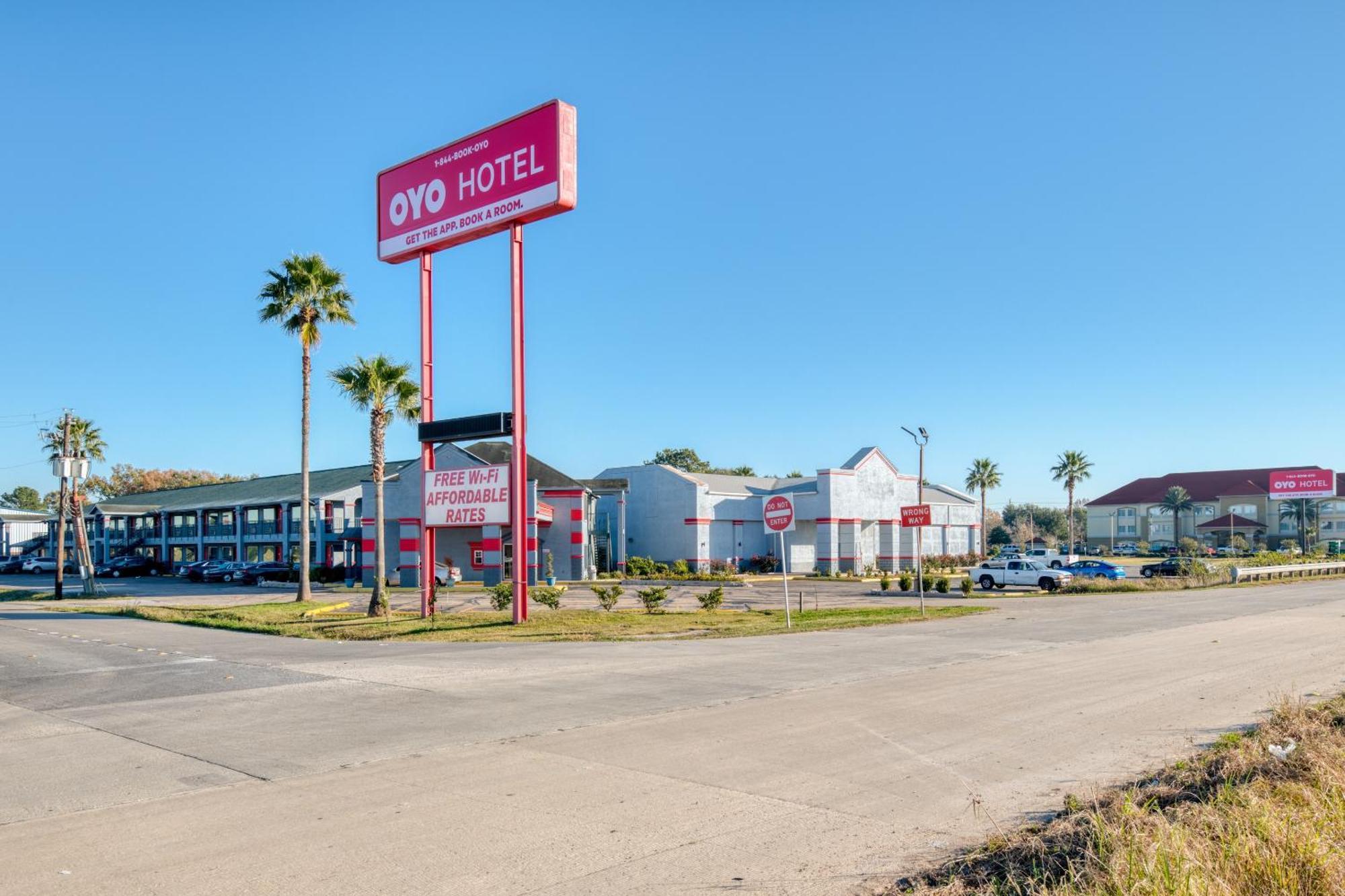 Oyo Hotel Rosenberg Tx I-69 Extérieur photo