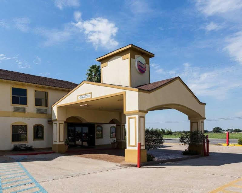 Oyo Hotel Rosenberg Tx I-69 Extérieur photo